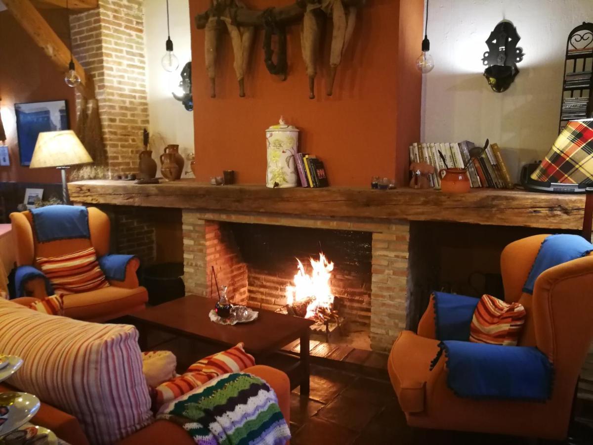 Отель La Casona Del Abuelo Parra Вильянуэва-де-лос-Инфантес Экстерьер фото