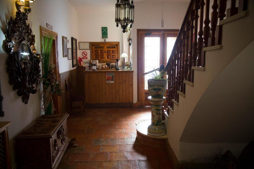 Отель La Casona Del Abuelo Parra Вильянуэва-де-лос-Инфантес Экстерьер фото