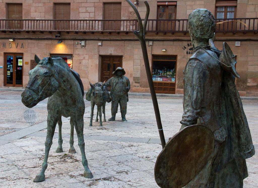 Отель La Casona Del Abuelo Parra Вильянуэва-де-лос-Инфантес Экстерьер фото